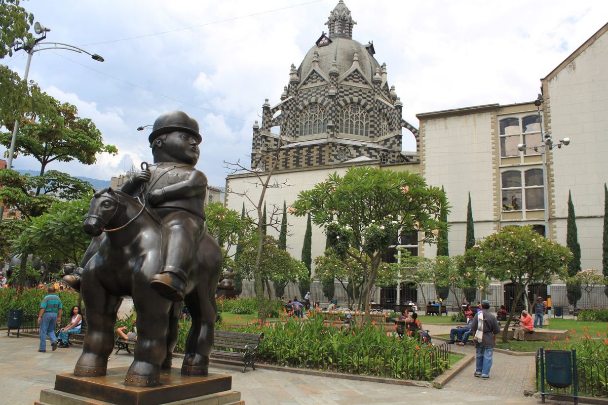City Tour por Medellin Ciudad de la eterna primavera · Plaza Botero:
