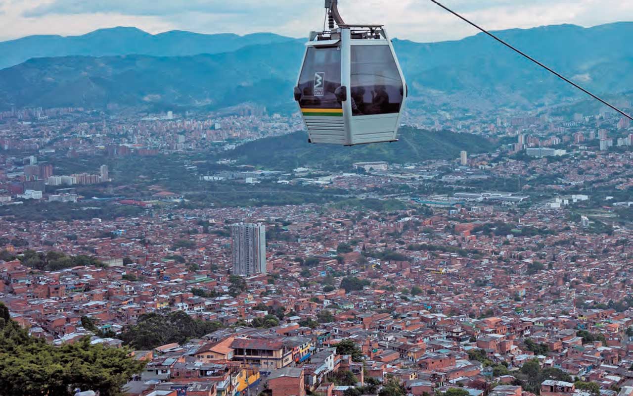 City Tour por Medellin Ciudad de la eterna primavera 4