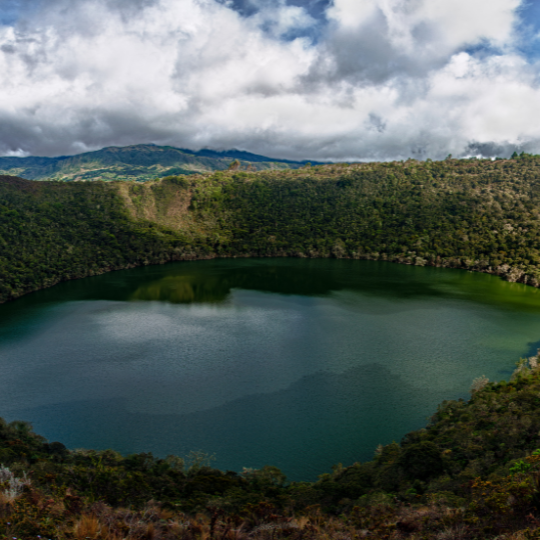 Laguna de Guatavita- tesoros naturales