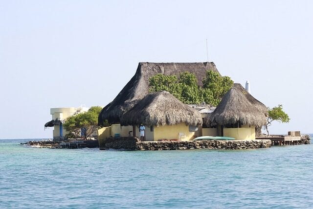 Isla, todos los monumentos y la opción de lugar para algunos.