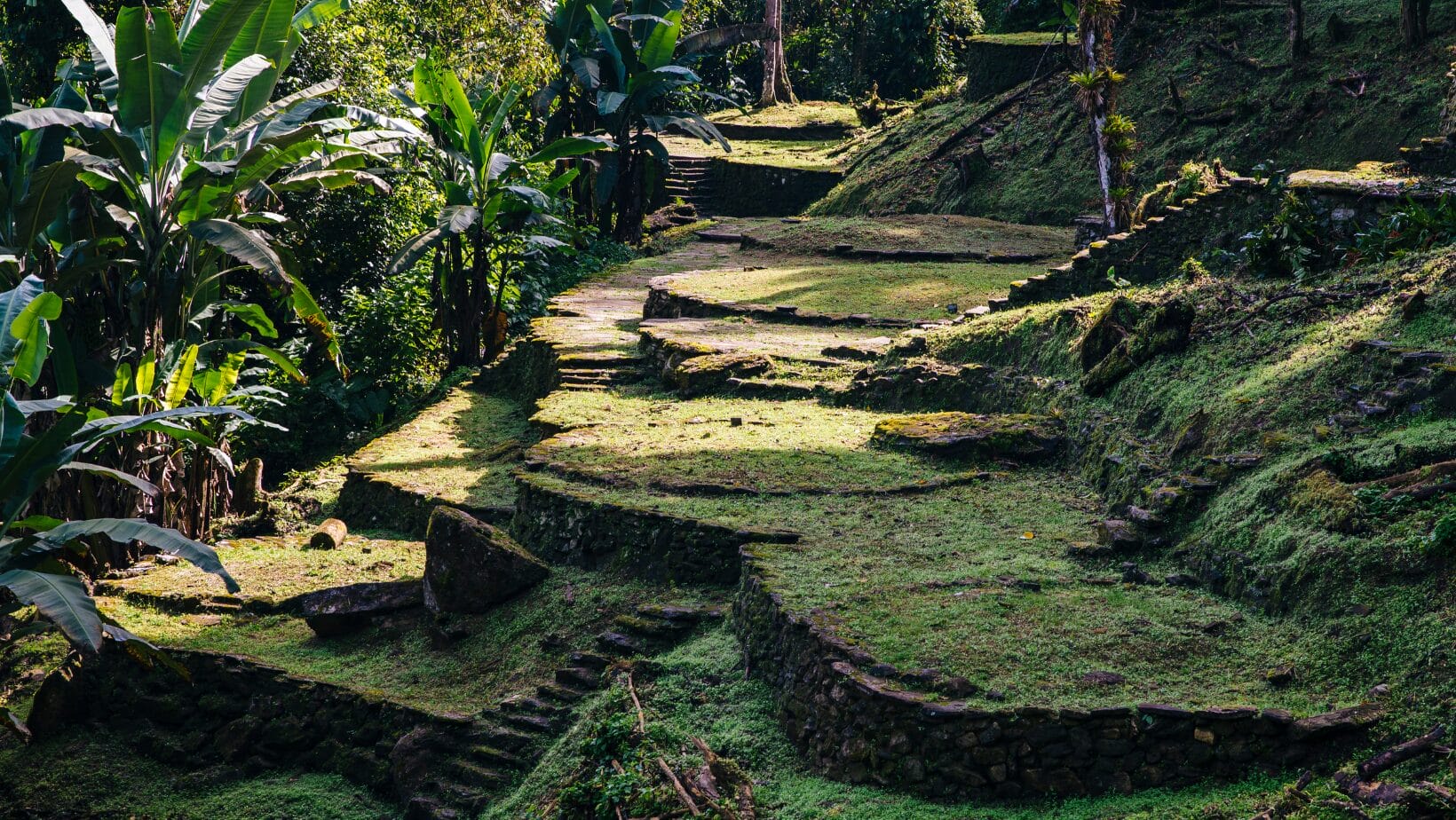 trekking, reserva del parque arqueológico canales