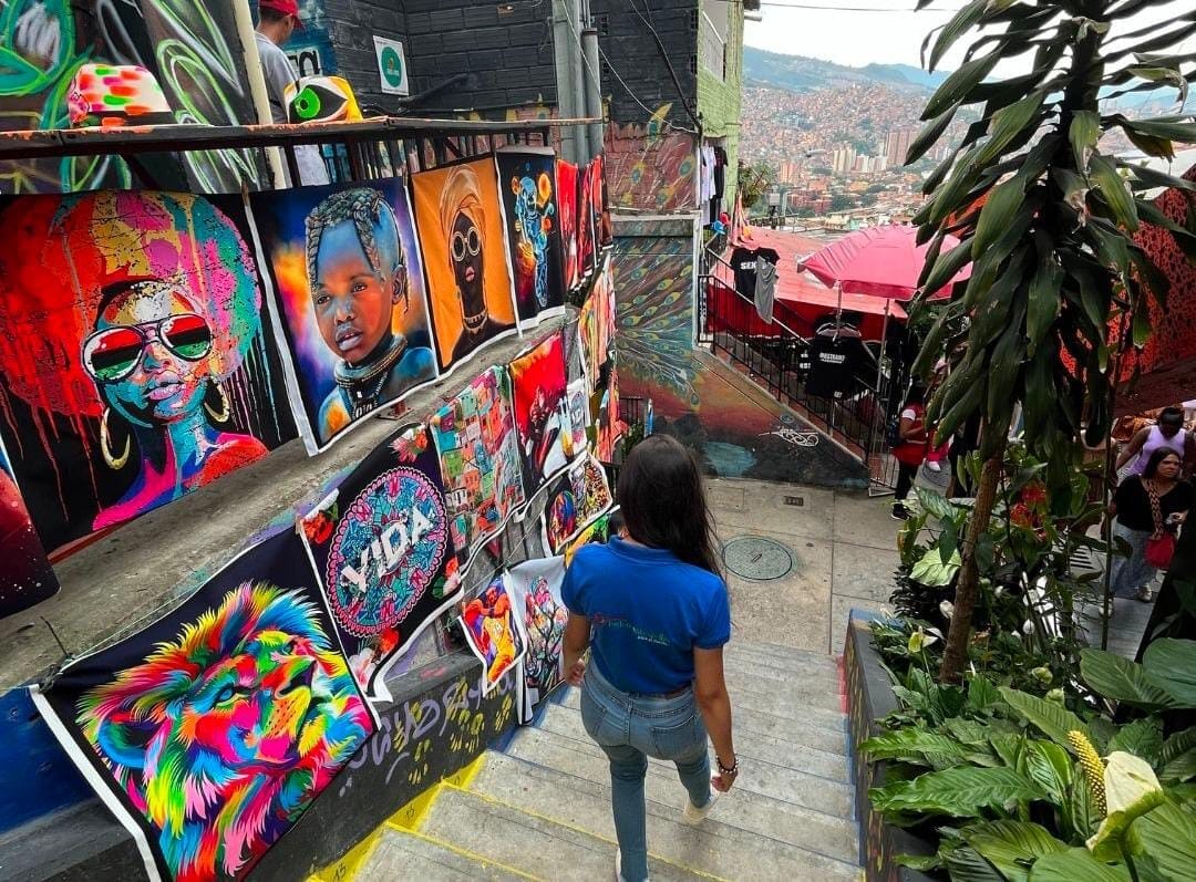 Tour por la comuna 13 de medellín