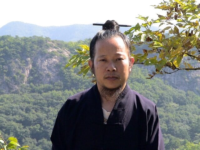 monk, portrait, chinese, turismo en Colombia