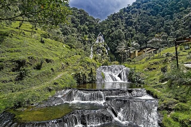 colombia, santa rosa, termales balneario santa rosa, tipos, altura, rocas, méxico, estados, precio, forma, caso