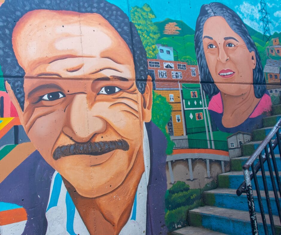 Tour por la comuna 13 de medellín