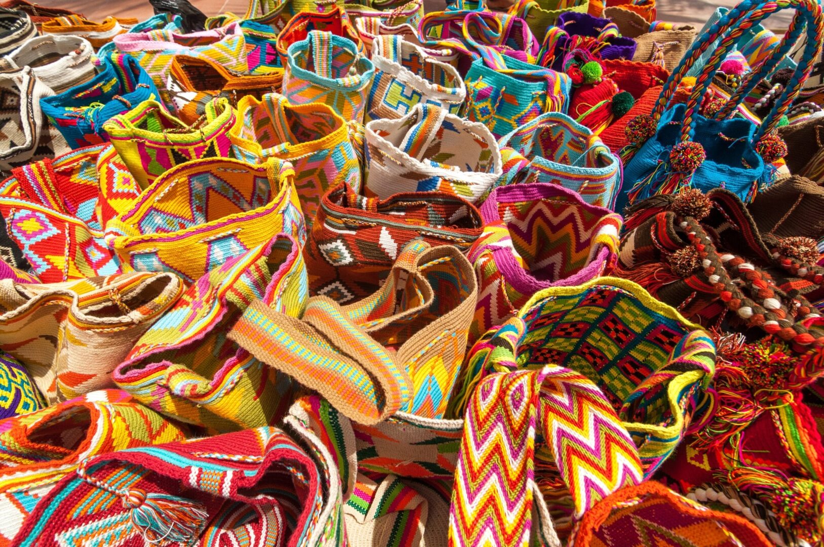 cuánto cuesta viajar a Colombia