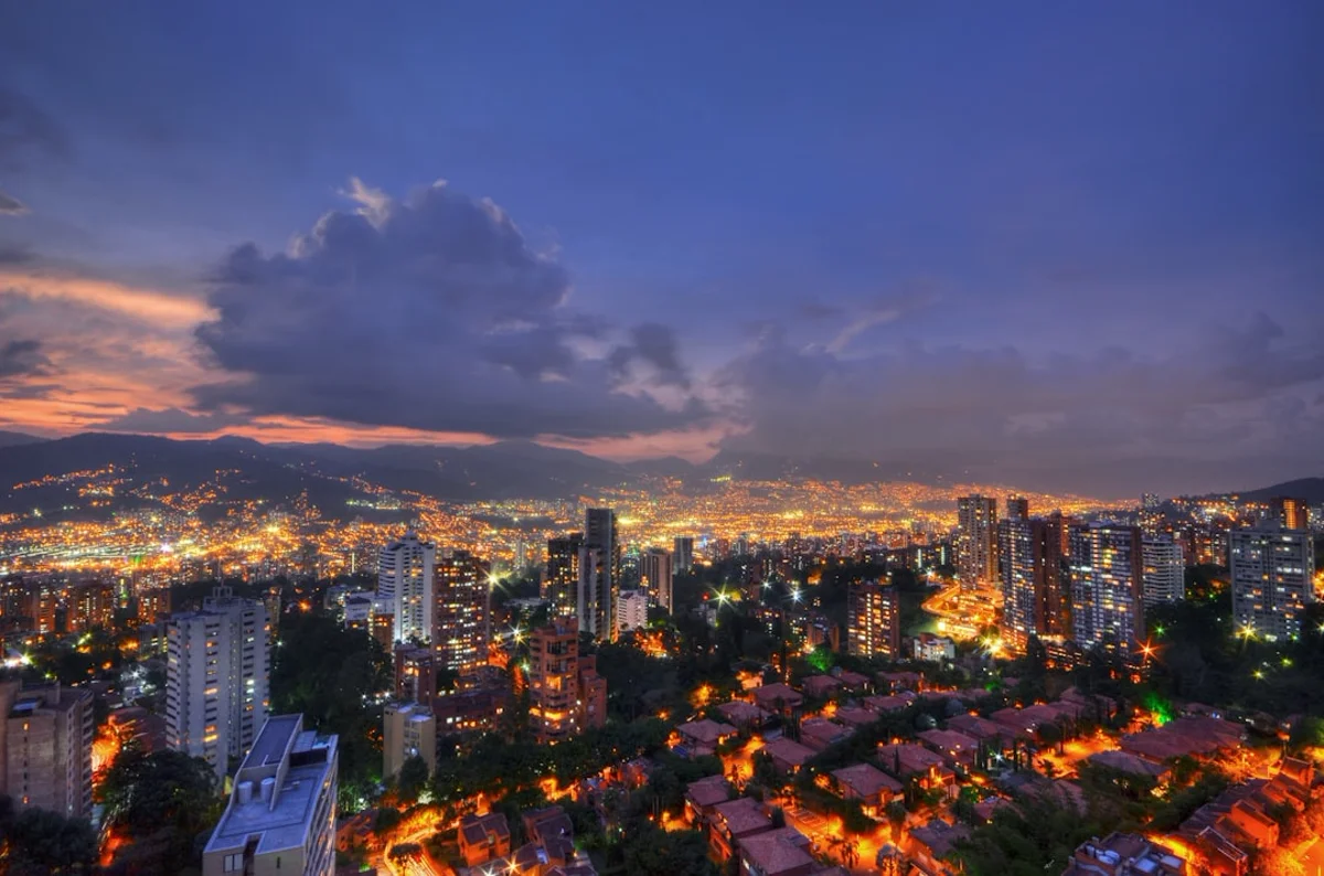 Medellín al atardecer