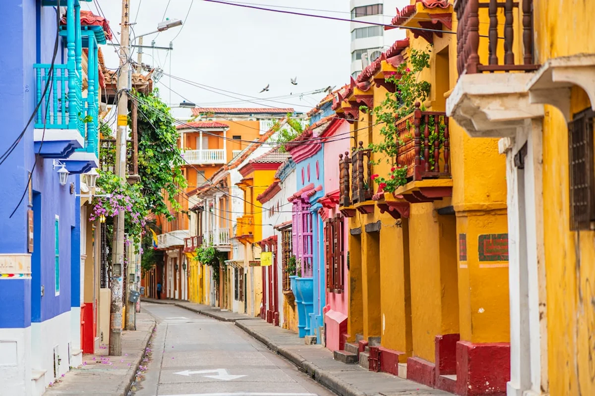 Cartagena en Colombia para calcular presupuesto diario y conversión COP/USD al planear un viaje