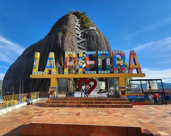 Guatape y Piedra del Peñol VIP