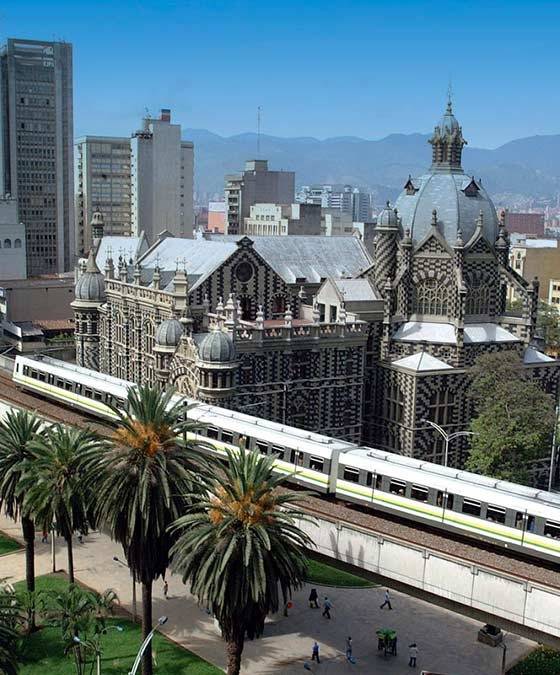 City Tour por Medellin - Ciudad de la eterna primavera