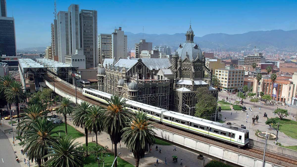 City Tour por Medellin Ciudad de la eterna primavera