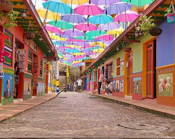 Tour Peñol y Guatape (Grupal)