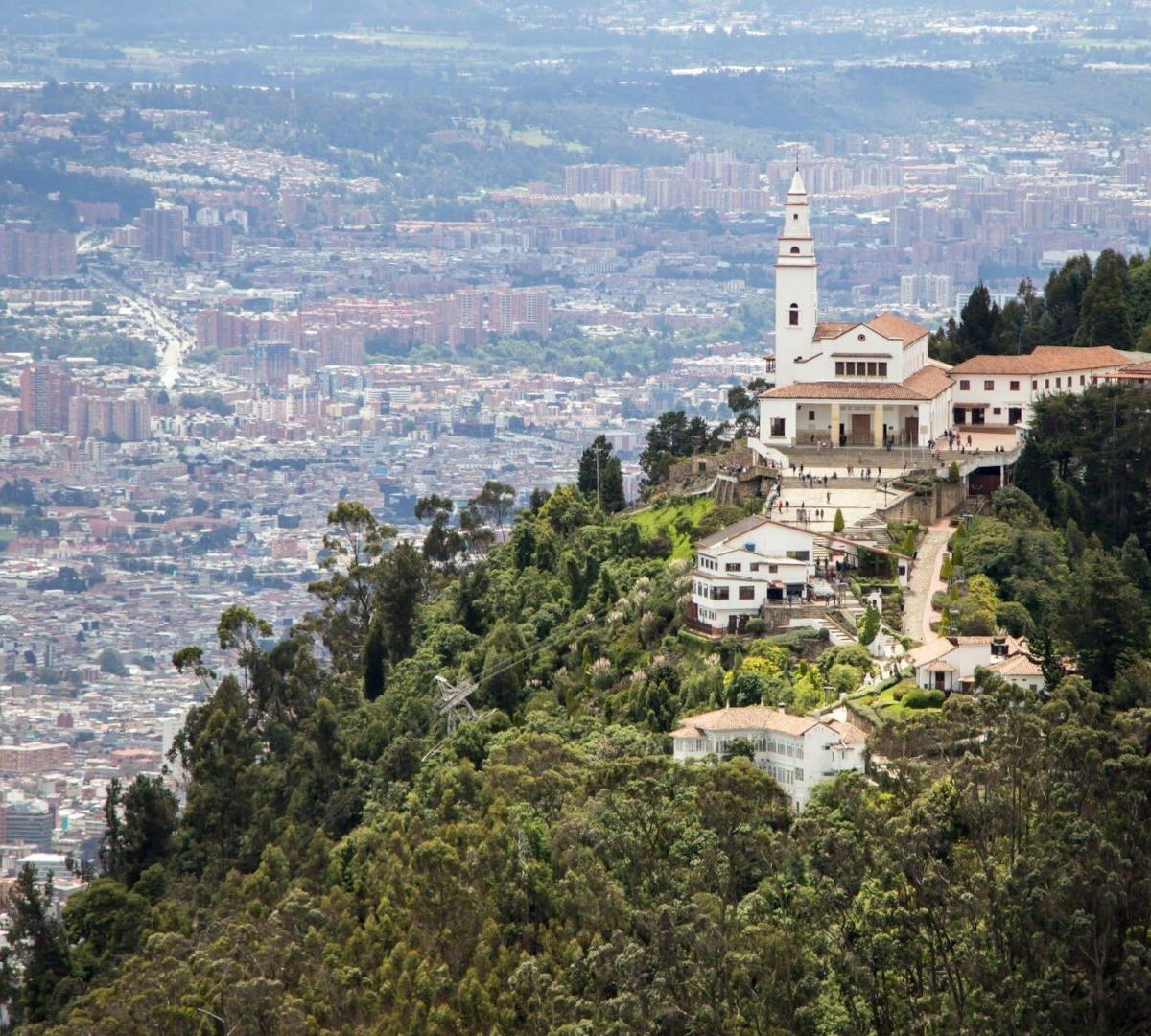 Bogota Esencial: Cultura y Sal en 4 Dias