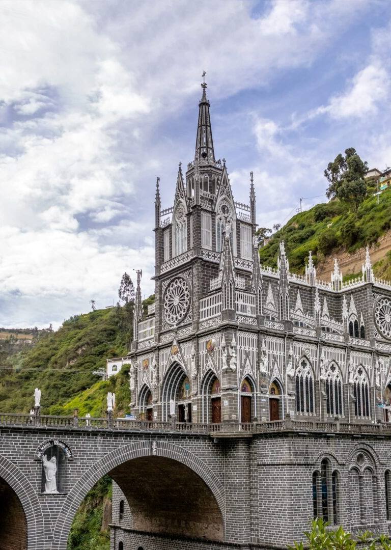 virgen del rosario - santuario de las lajas 