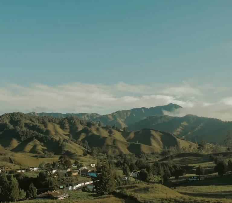 Paisajes y experiencias de colombia en Colombia para planear Bogotá y conexiones aéreas