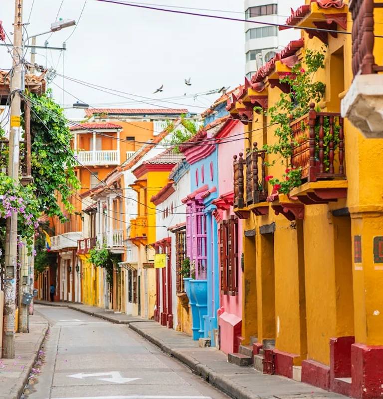 Cartagena en Colombia para calcular presupuesto diario y conversión COP/USD al planear un viaje