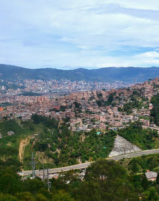Medellin y Guatape 5 Dias: Ciudad de la Eterna Primavera